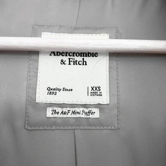 Abercrombie & Fitch Soft Gray Faux Fur Mini Puffer Jacket - Picture 7 of 7
